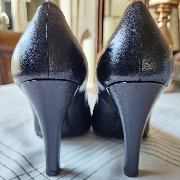 Prada Round Toe Heels - Picture 8 of 13